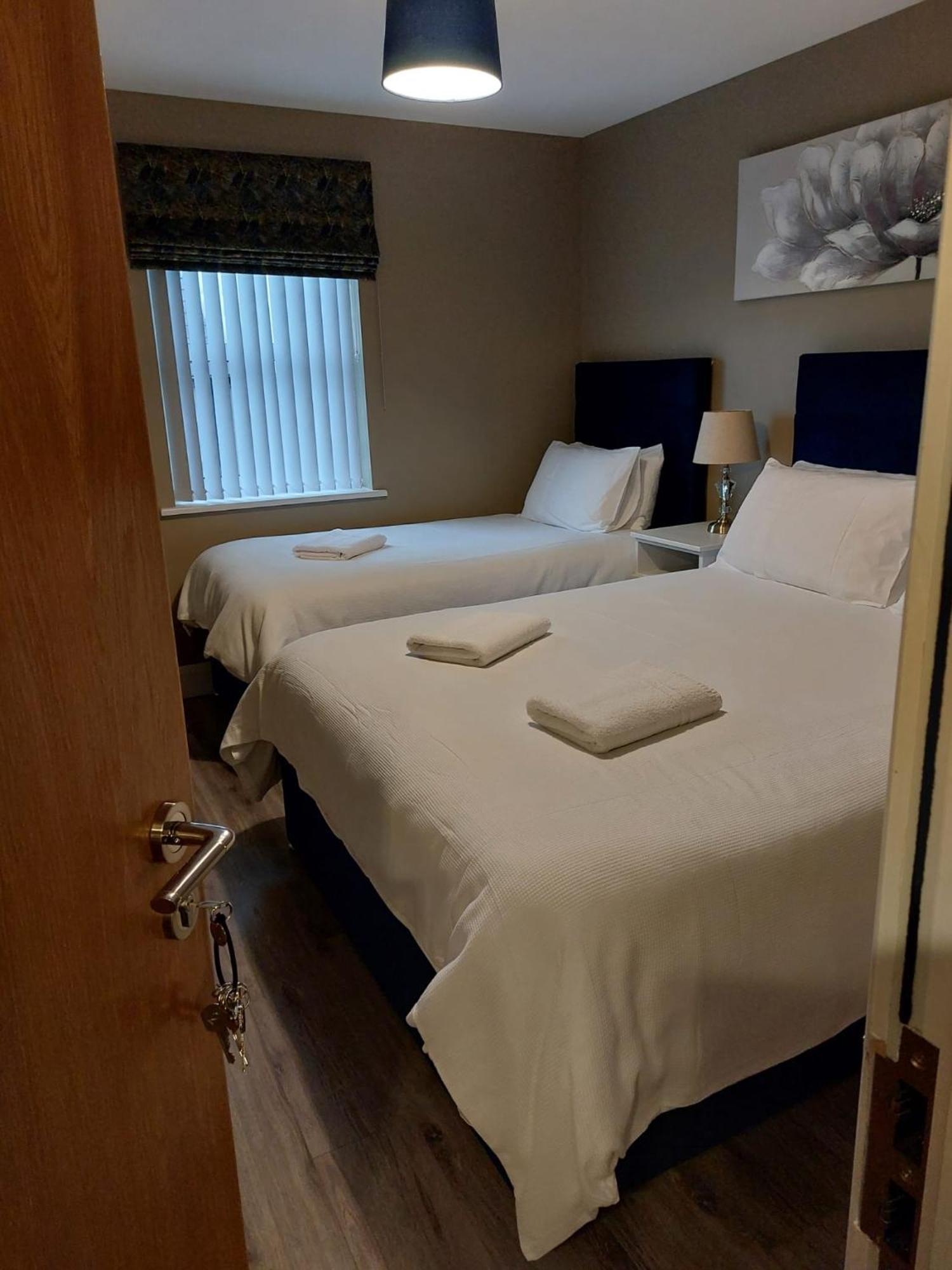 The Manor Guest Accommodation Dungiven מראה חיצוני תמונה